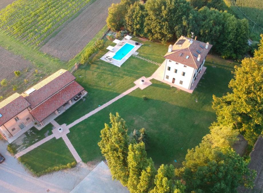 Monteborre Villa Cento  Buitenkant foto